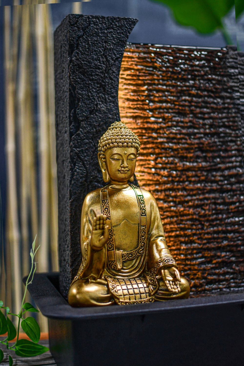 Zimmerbrunnen Buddha Jati mit Pumpe und Beleuchtung – Klura