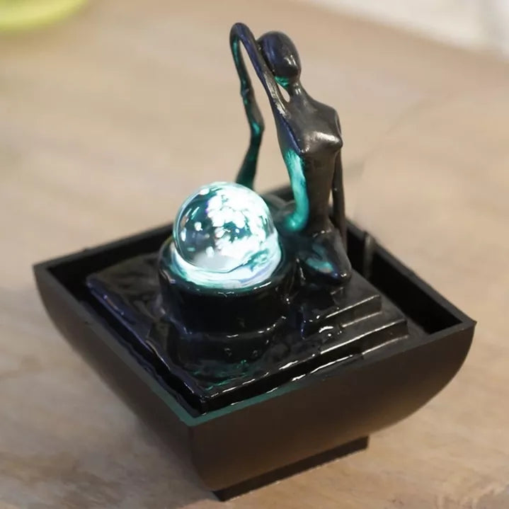 Zimmerbrunnen Yoga 1 – Reines Design – Dekoratives Objekt – Zen und Entspannung