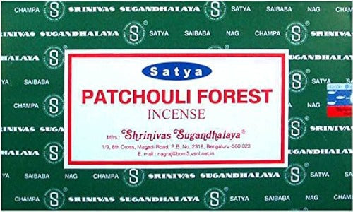 Satya Patchouli Forest Räucherstäbchen Verpackung mit Waldmotiv