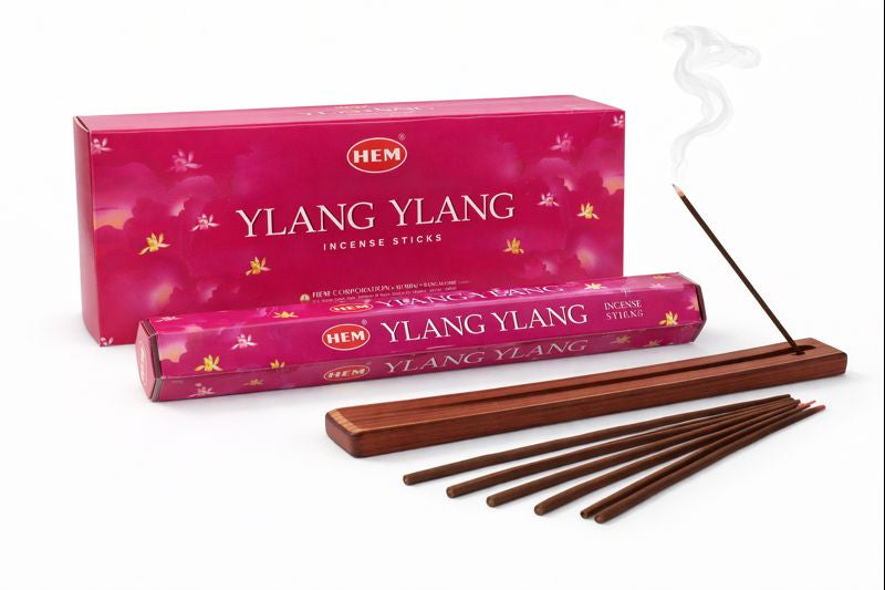 Ylang Ylang Räucherstäbchen und Verpackung