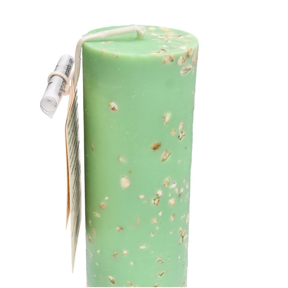 Handgemachte Kerze mit Hafer – Glück, Fülle und Lebensfreude