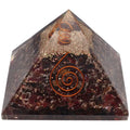 Granat Orgonit Pyramide mit Kupferspirale 7x7 cm