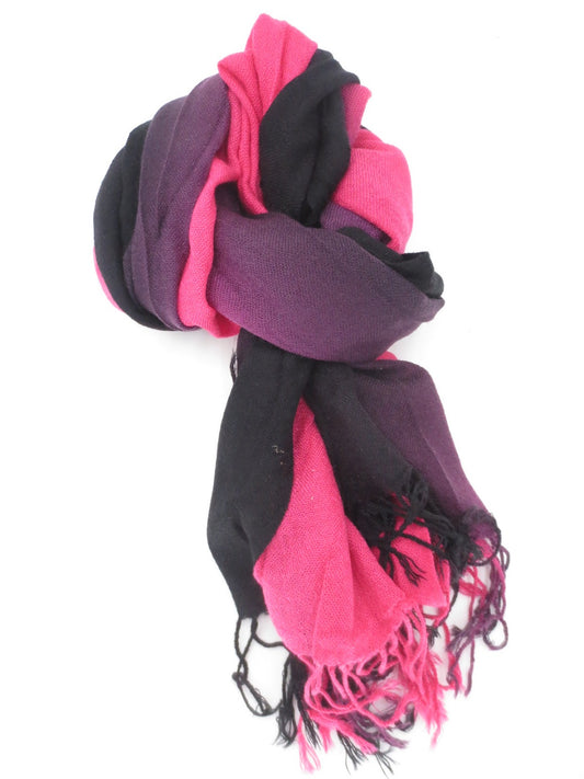 Scarf made of viscose pink-red/black