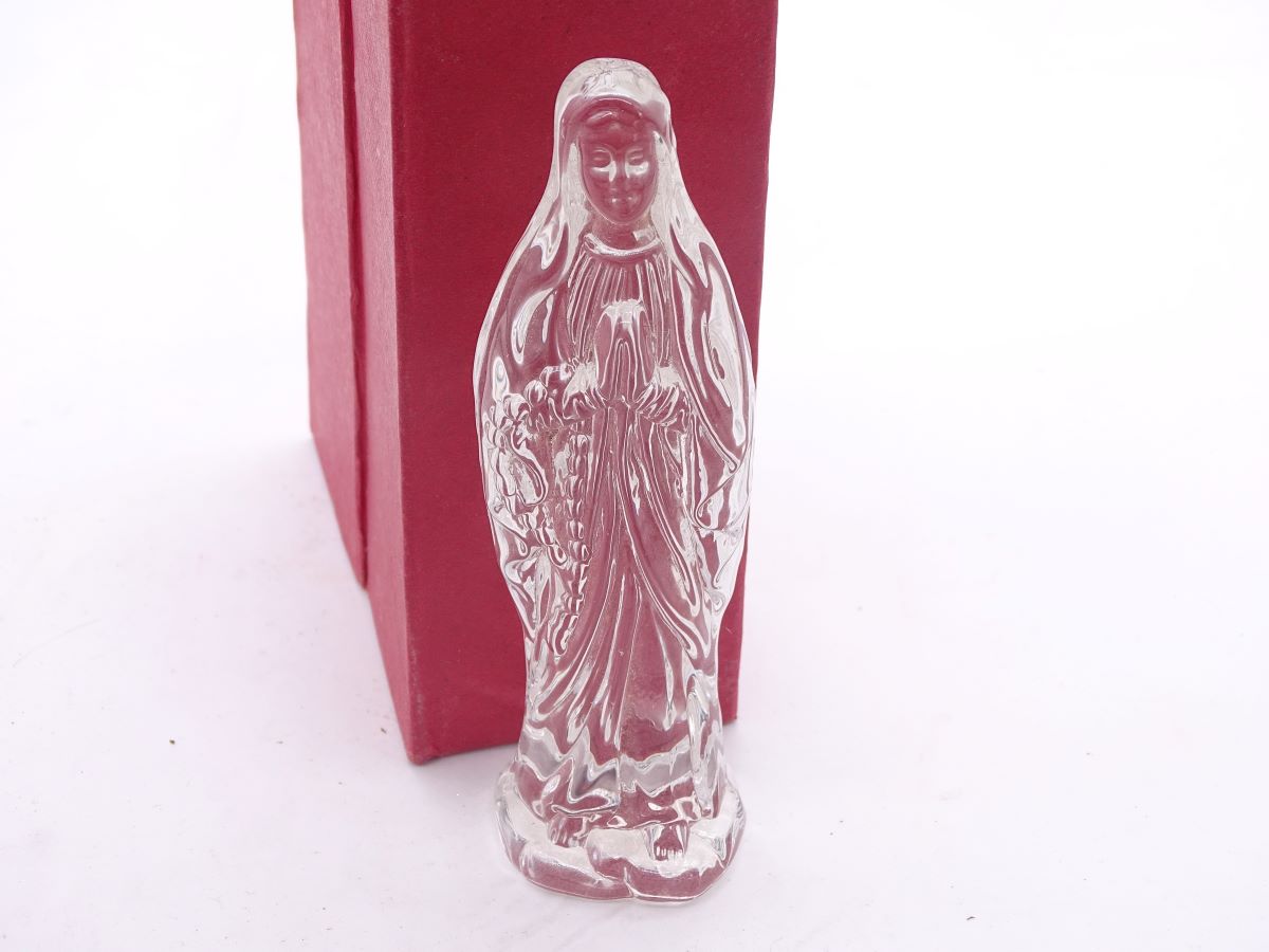 Praying Mary made of crystal glass