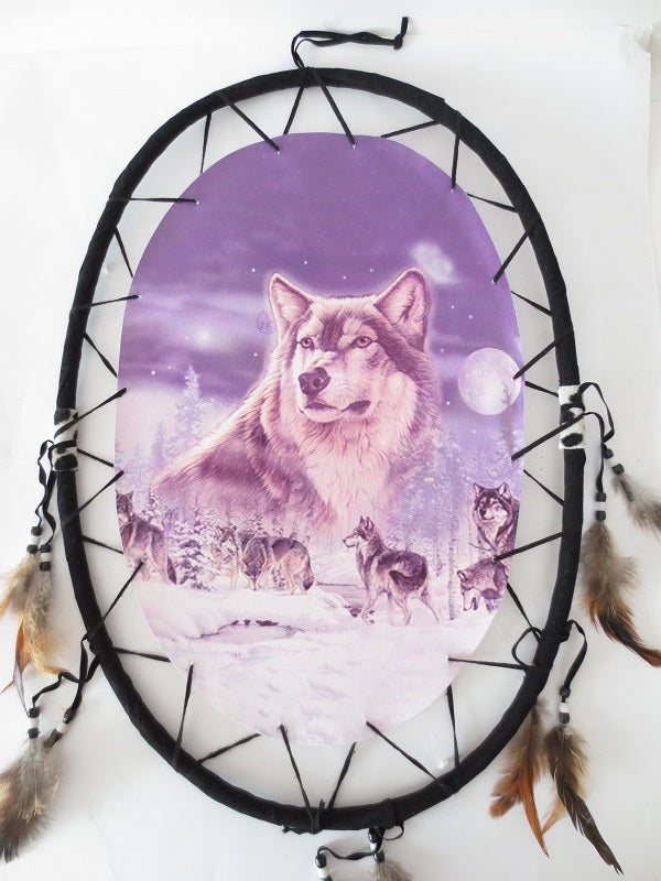 Dream catcher oval with wolf pack