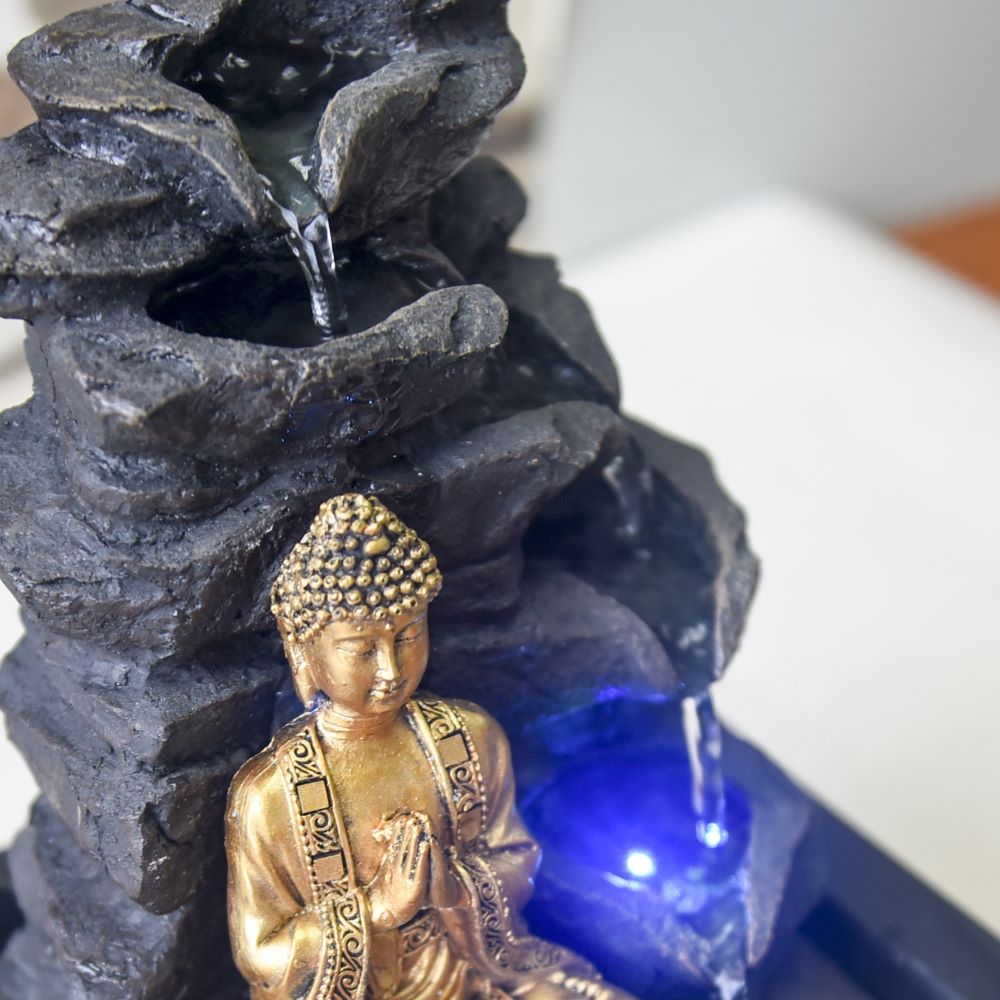 Buddha Shira Brunnen