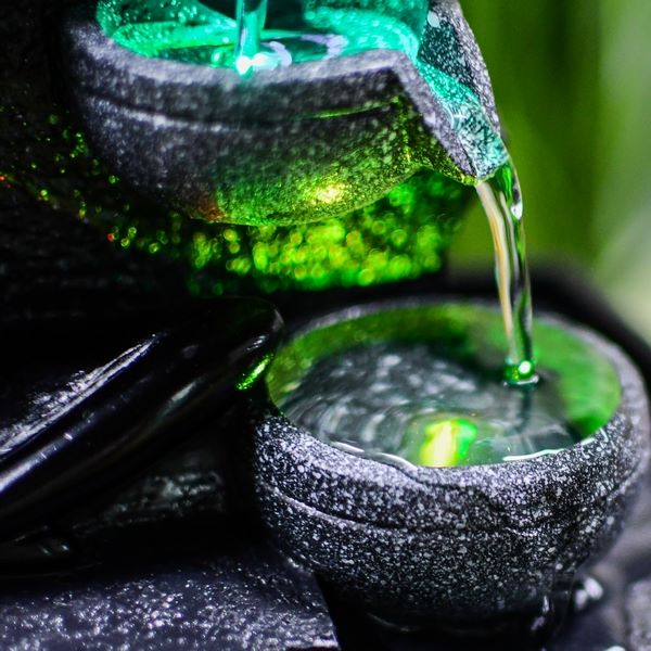 Zimmerbrunnen Yama mit Pumpe und Beleuchtung