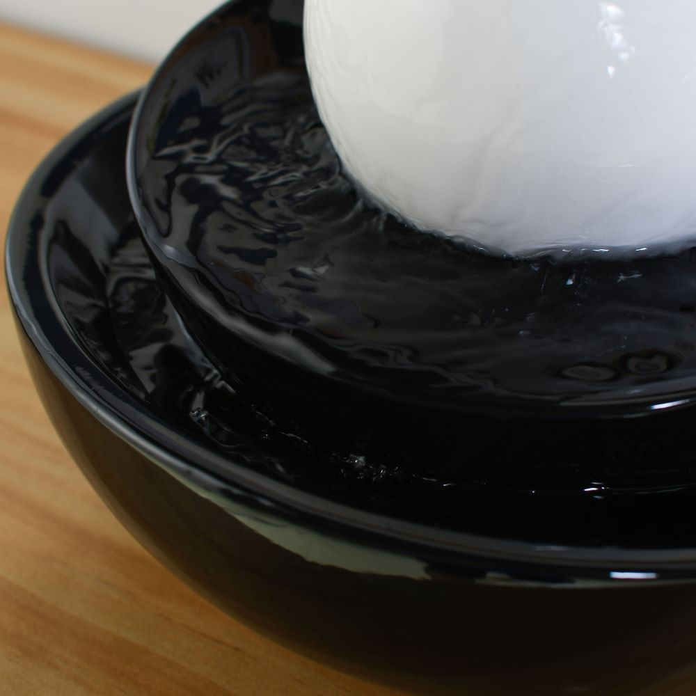 Zen Flow Zimmerbrunnen - Modernes, harmonisches Keramikdesign mit Beleuchtung