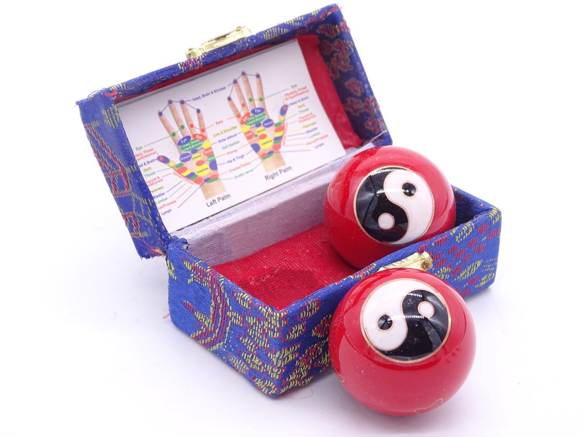 Qi-Gong balls red Yin Yang (large) 4.5 cm
