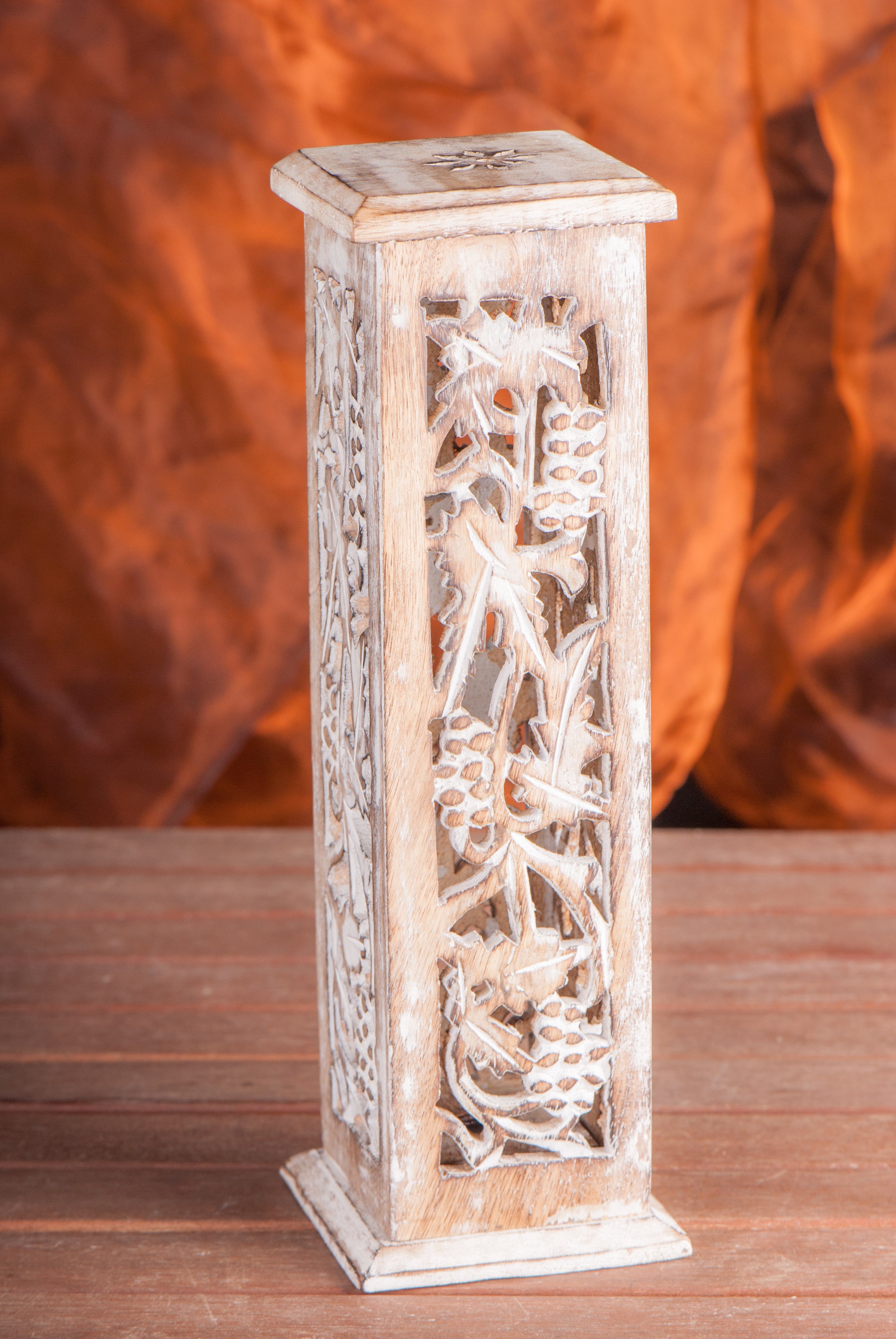 Berk Räucherturm Shrinagar – Weiß gewachst