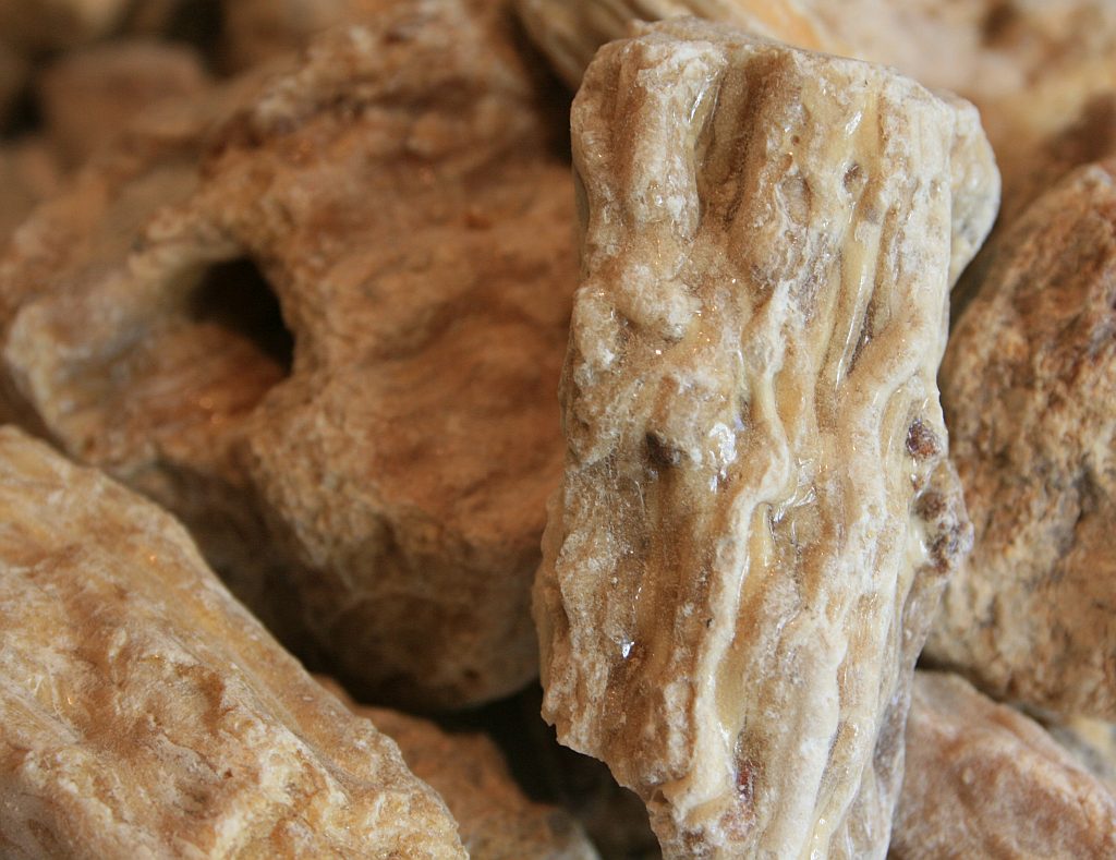 Sal Harz (Shorea robusta) - 100g: Erdendes Aroma für Entspannung und Meditation