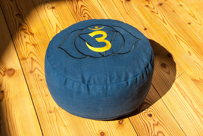 Forehead chakra meditation cushion