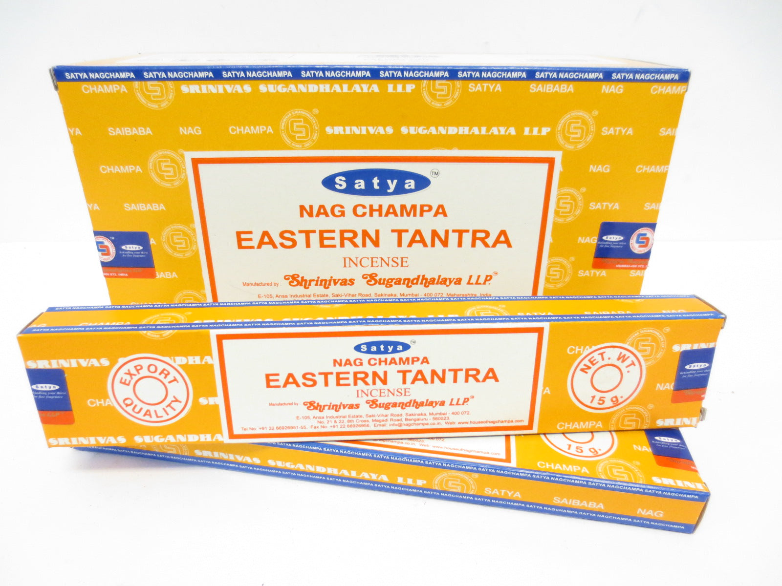 Satya Eastern Tantra Räucherstäbchen in der farbig gestalteten Verpackung