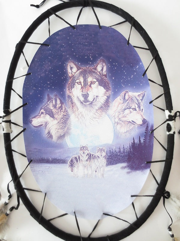 Dream catcher oval with 3 wolf heads