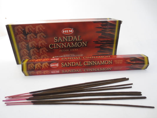 HEM Sandal Cinnamon Räucherstäbchen – Die sinnliche Verbindung von Sandelholz und Zimt