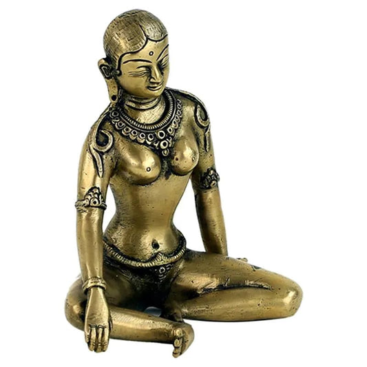 Parvati statue monochrome