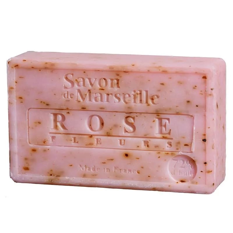 Natürliche Marseille Seife mit Rosenblütenblatt